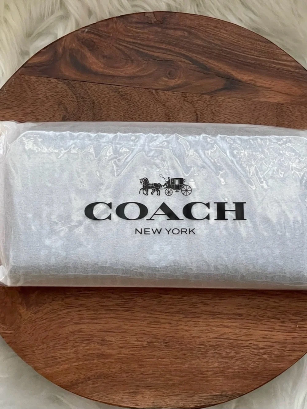 COACH NWT Perforated Floral Long Accordion Zip Wallet In SV/Midnight - Picture 4 of 6